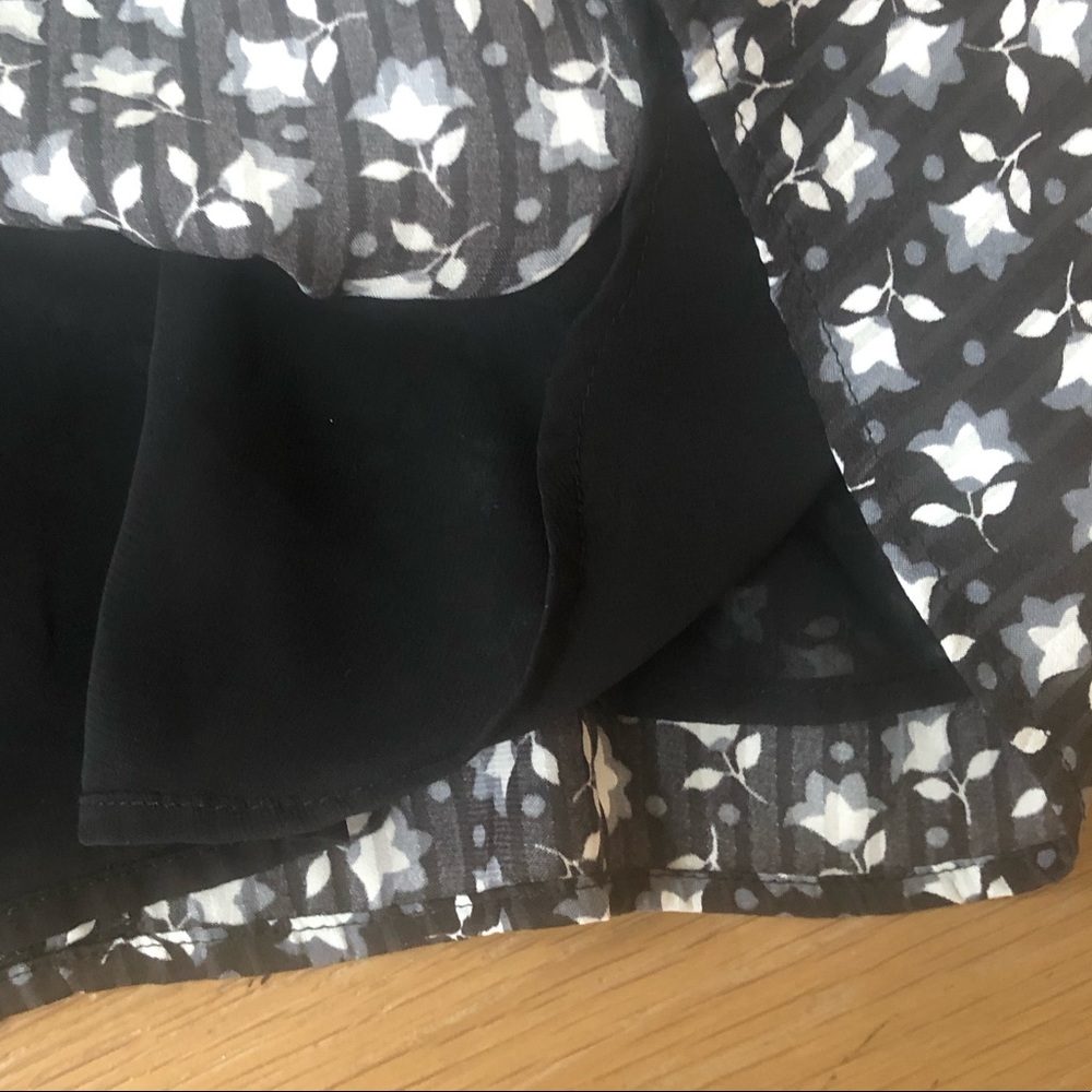 LOFT Sleeveless Top - Picture 10 of 13